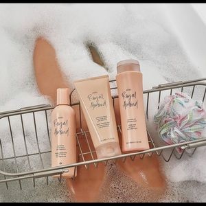 Jafra Royal Almond with vitamin E